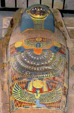 Descubren cerca de El Cairo la momia más 'hermosa' localizada nunca en Egipto